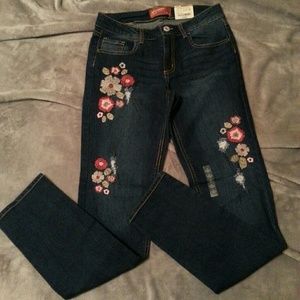 Arizona Jean Company Blue Embroidered Jeans Slim Fit